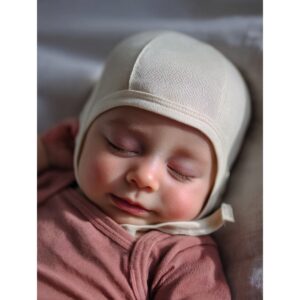 Lille Barn - Baby wollen strikmuts – merinowol – naturel